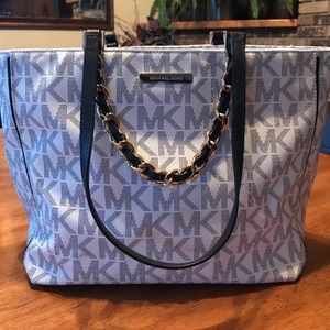 Beautiful MK travel bag or purse